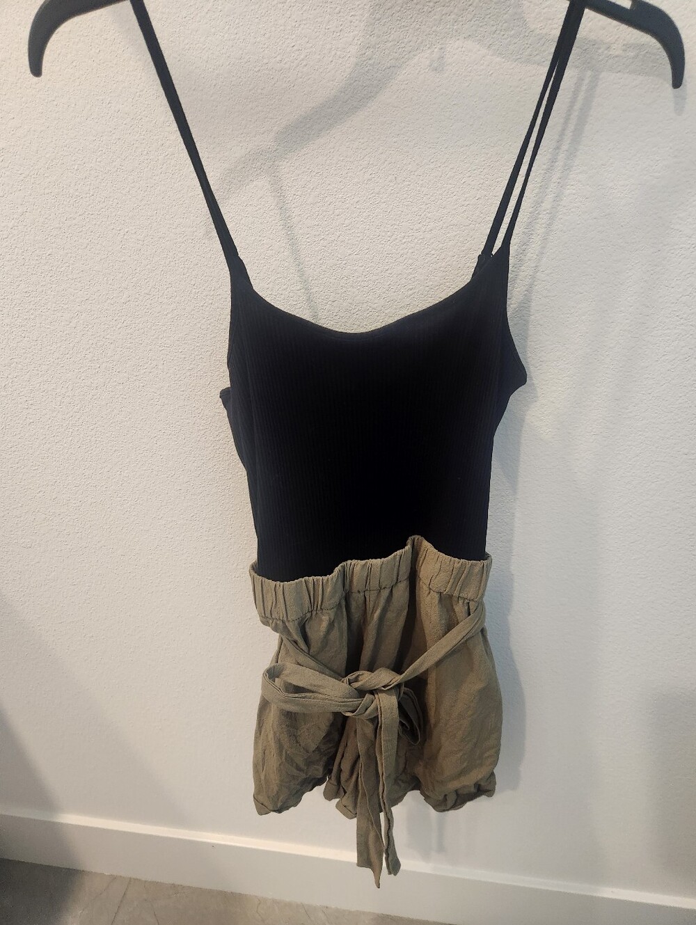 Black And Army Green Spaghetti Strap Shorts Romper With Tie Belt Size Large